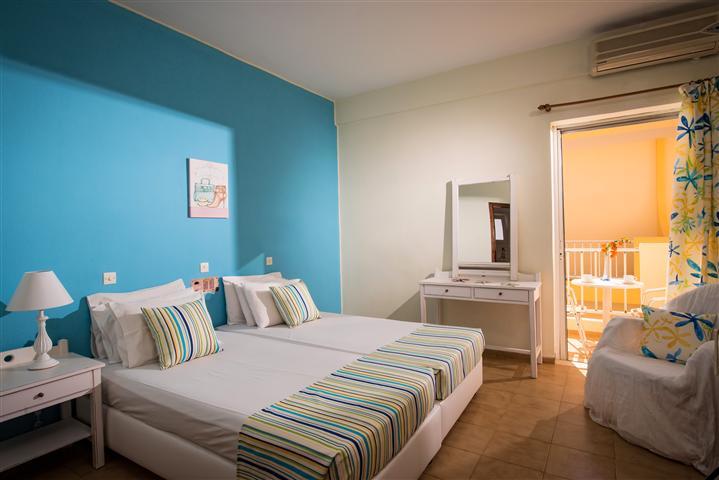 Mistral Hotel - Adults Only Malia  Ngoại thất bức ảnh